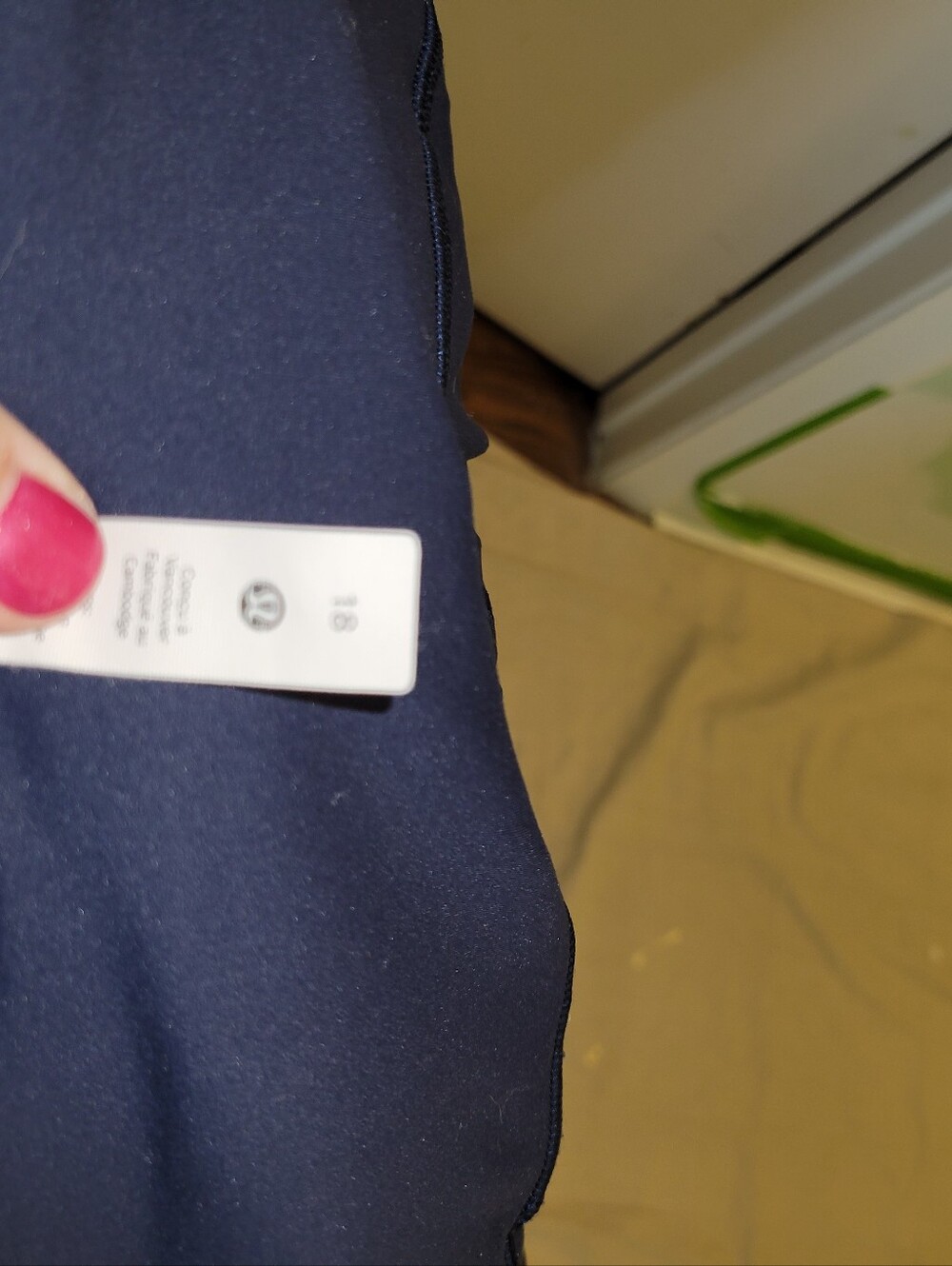 Lululemon Navy Blue Athletic Leggings with Signature Logo - Picture 3 of 6
